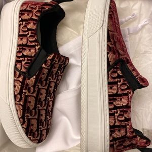 CHRISTIAN DIOR SNEAKERS